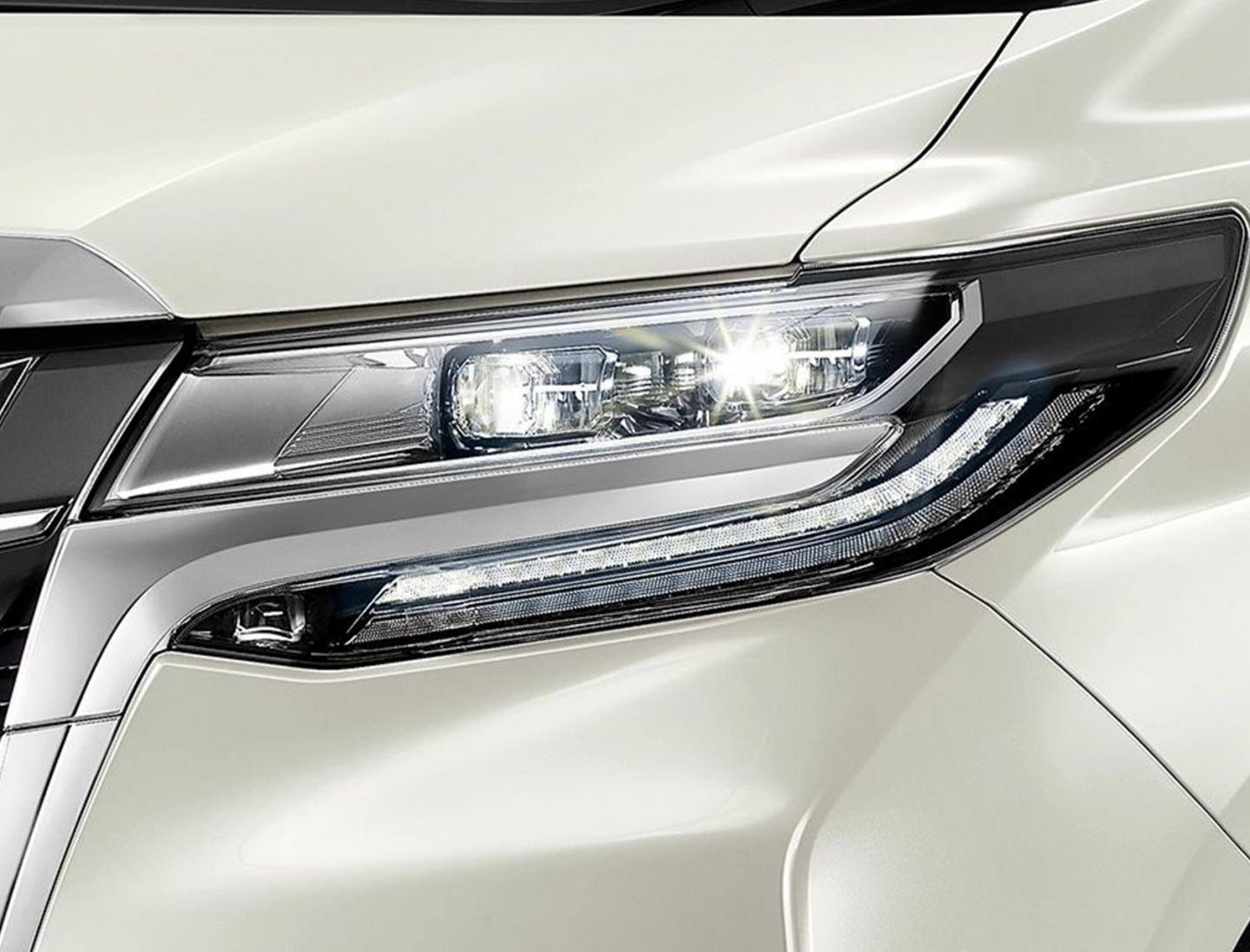 Toyota ALPHARD รุ่น 2.5 Hybrid | TOYOTA BUZZ